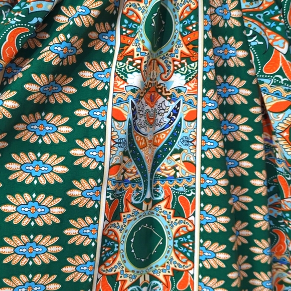 🖤 BOGOF!  Like New Effordam Abstract V Neck Front and Back - Picture 4 of 5